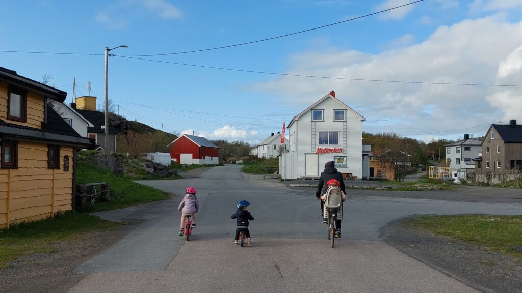 familia en bicicletas