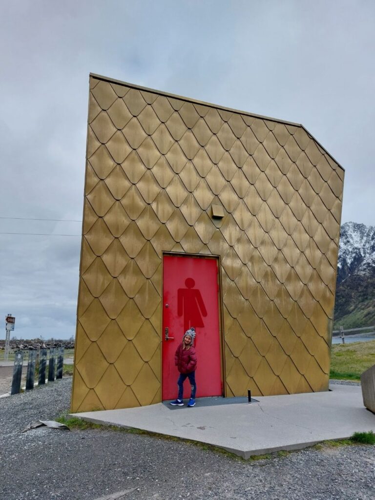 bano de oro en noruega en isla de senja