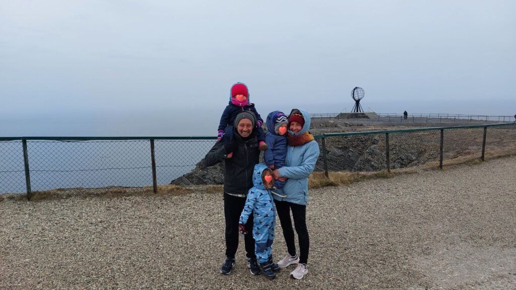 Familia en Nordkapp, Noruega