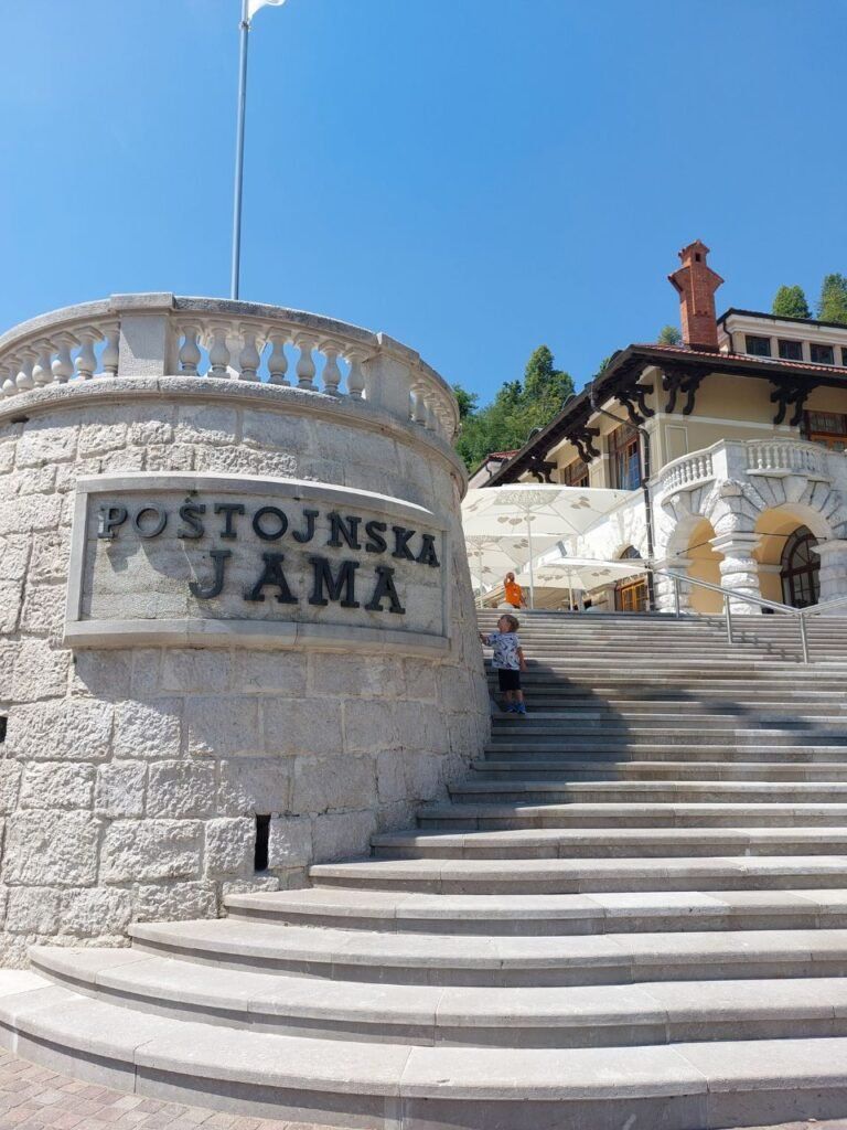 Cueva de Postojna Eslovenia