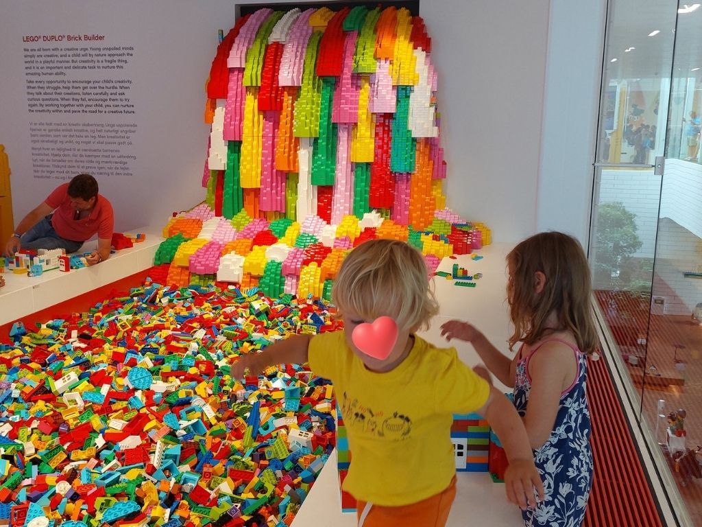 Lego House